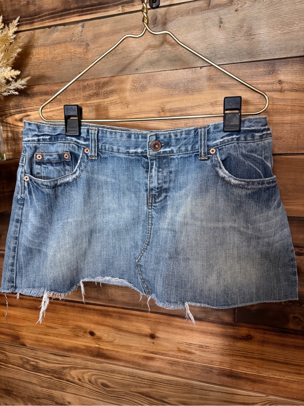American Eagle Denim Skirt | Size 14 | Distressing and Frayed Hem